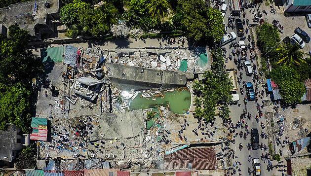 Haiti açıklarında meydana gelen depremde hayatını kaybedenlerin sayısı 1297'ye yükseldi