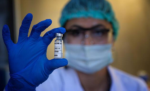 Kanada'dan flaş aşı hamlesi: Kamu çalışanları, uçak ve tren yolcuları için iki doz aşı artık zorunlu