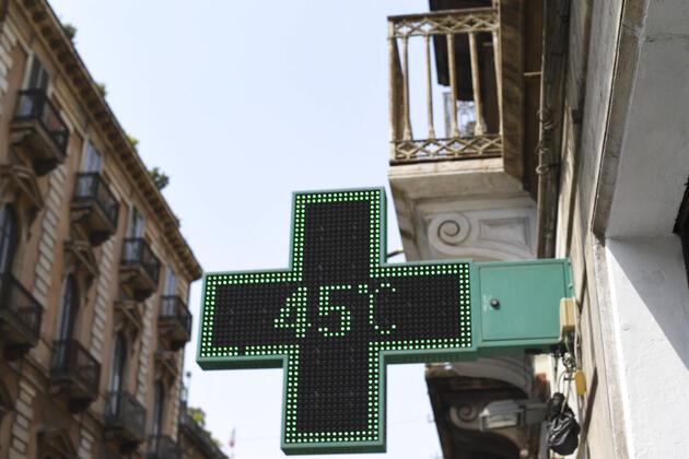 Kırmızı alarm verildi: Sicilya'da Avrupa sıcaklık rekoru