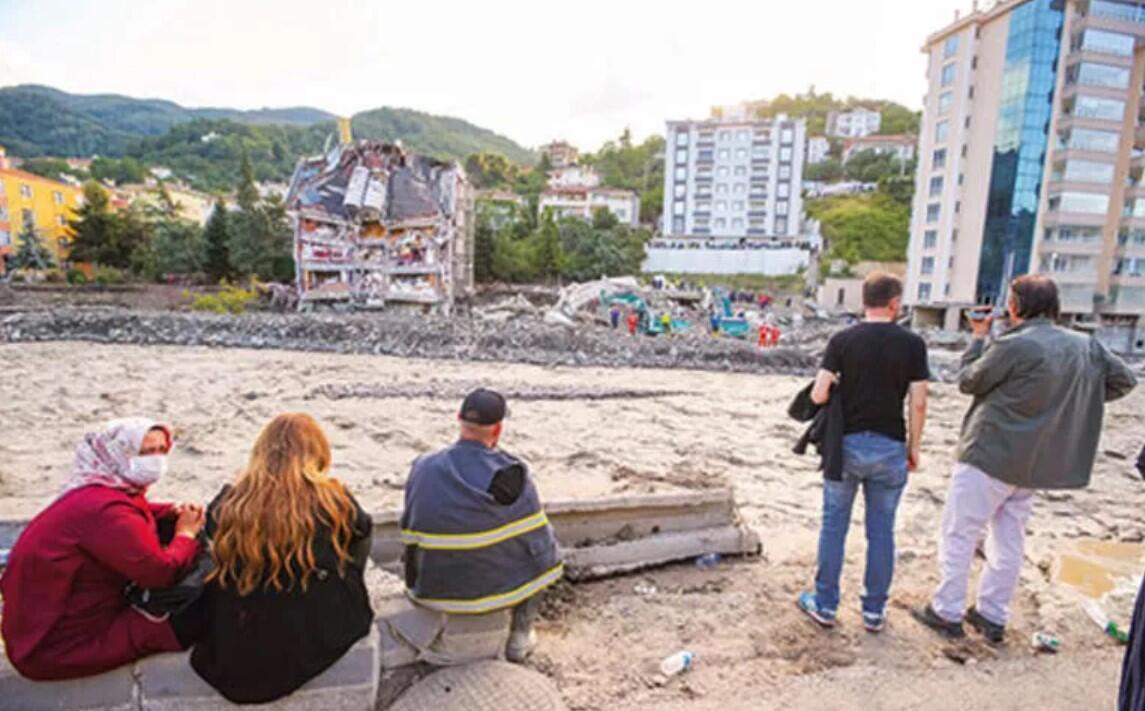 Sel felaketinin yaşandığı Kastamonu Bozkurt'ta kritik saatler