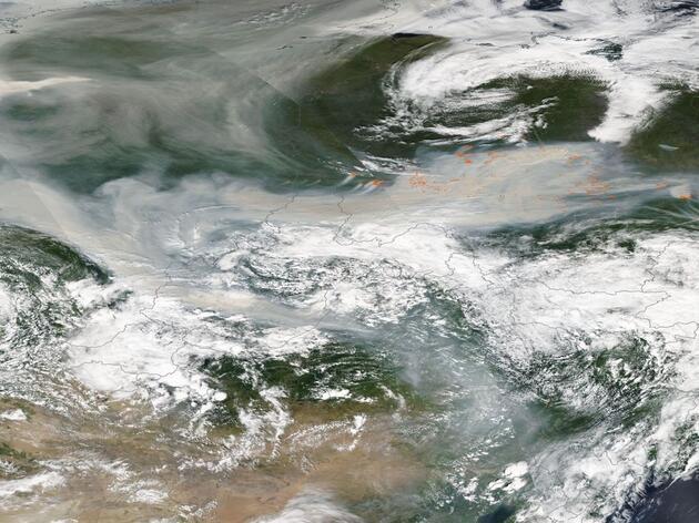 Sibirya’da orman yangınları sürüyor: Dumanlar tarihte ilk kez Kuzey Kutbu’na ulaştı